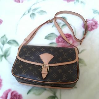 ルイヴィトン(LOUIS VUITTON)の美品★ヴィトン ソローニュ ショルダーバッグ(ショルダーバッグ)