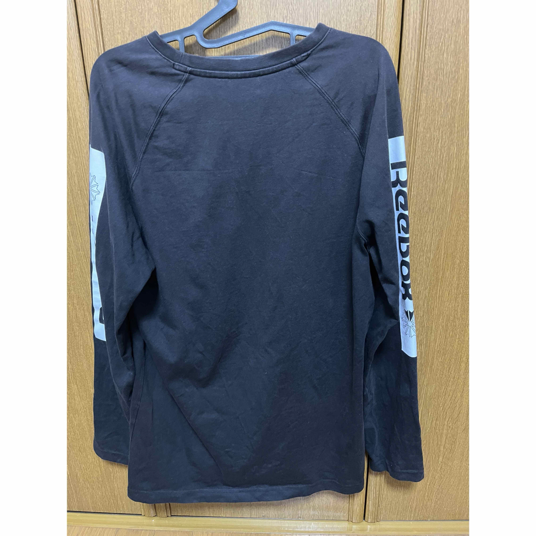 Reebok(リーボック)のReebok Classic ブラック ロンT リーボック メンズ スポーツ/アウトドアのサッカー/フットサル(ウェア)の商品写真