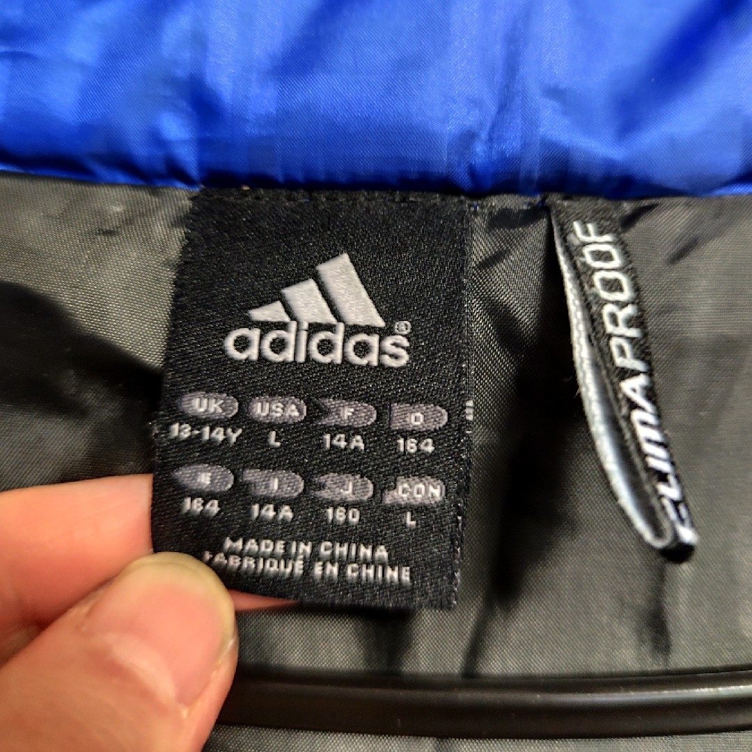 adidas(アディダス)のアディダス　ダウン　ベンチコート　160　最終価格！ キッズ/ベビー/マタニティのキッズ服男の子用(90cm~)(コート)の商品写真