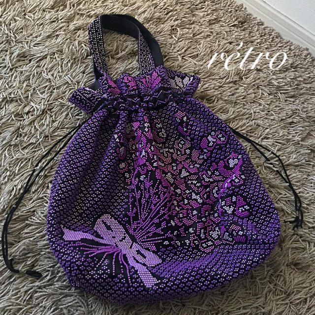 Santa Monica(サンタモニカ)の💜rétro💜総ビーズ/レア✨巾着bag ✨ レディースのバッグ(ハンドバッグ)の商品写真