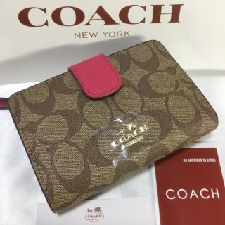 コーチ(COACH)の母の日にも❤️新品コーチ アラウンドジップ二つ折り財布 シグネチャー(財布)