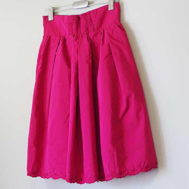 L'EST ROSE(レストローズ)のレストローズ ミディ丈 スカート レディースのスカート(ひざ丈スカート)の商品写真