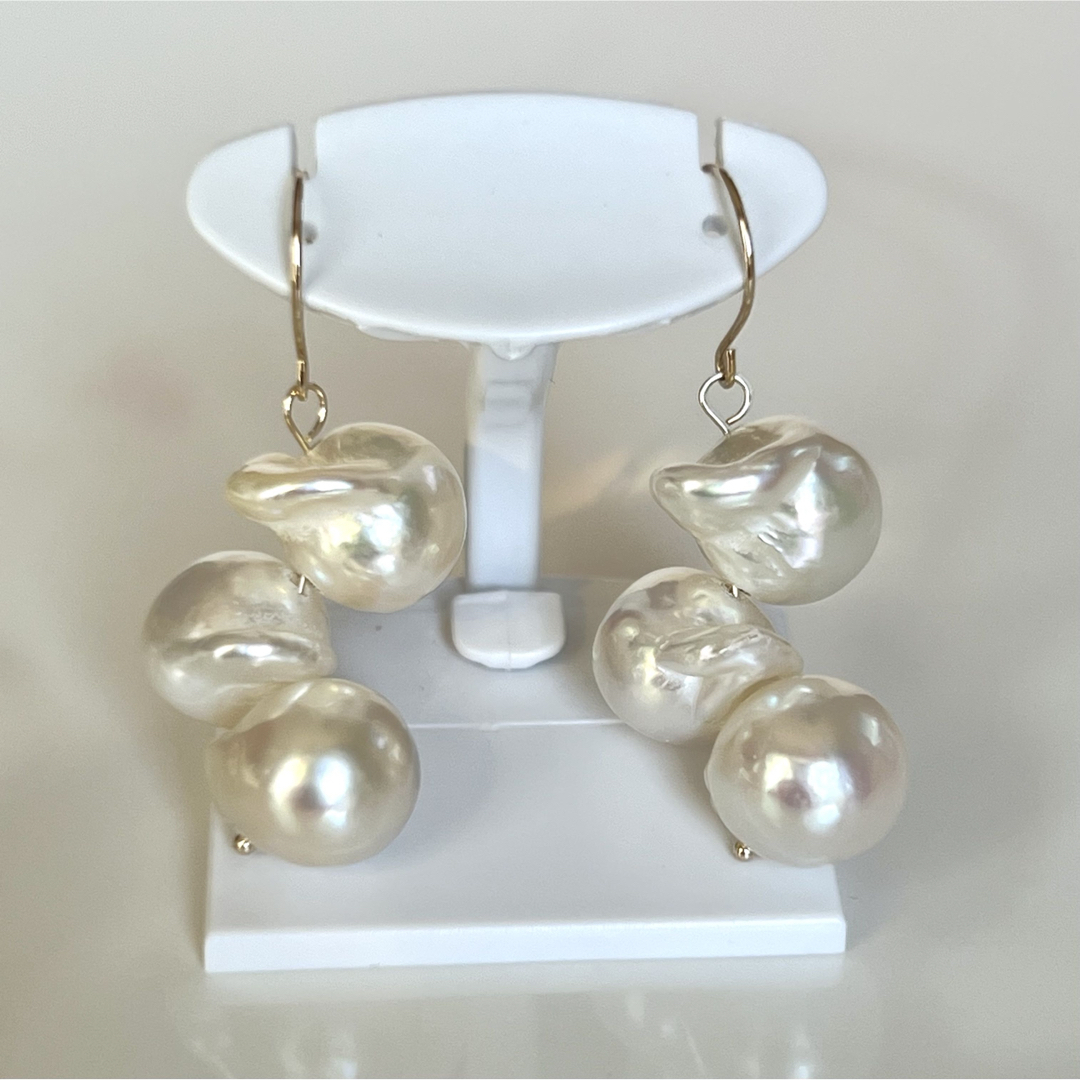 新品　K10　バロックアコヤパール. 8.5〜9.0mm ぶどうみたいなピアス ハンドメイドのアクセサリー(ピアス)の商品写真