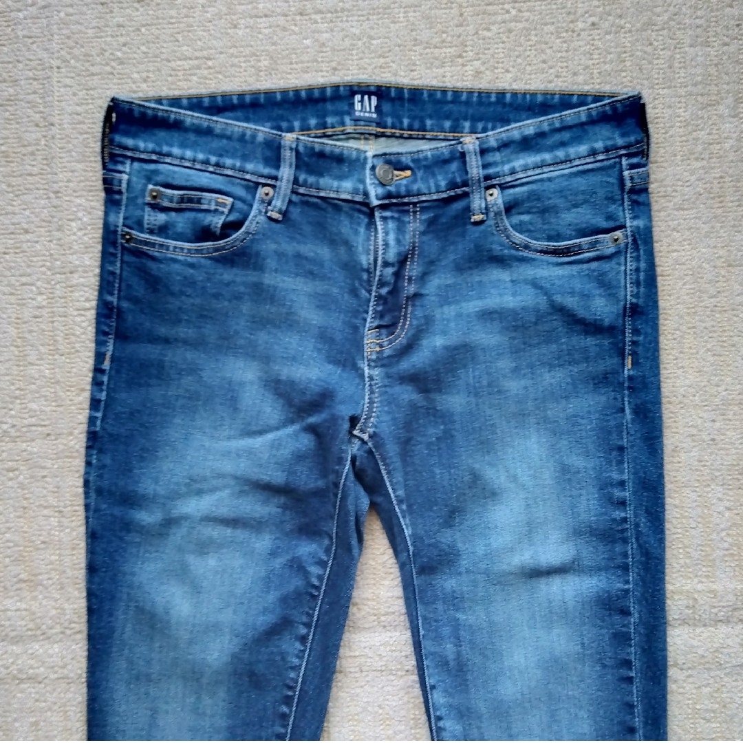 GAP(ギャップ)のGAP 　ダークインディゴ ガールフレンド ジーンズ   26インチ レディースのパンツ(デニム/ジーンズ)の商品写真