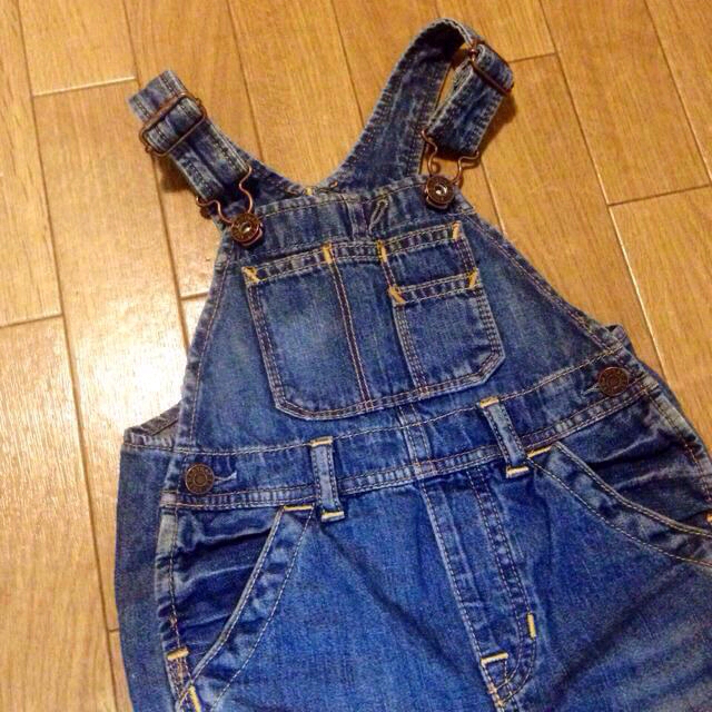 babyGAP(ベビーギャップ)のGAP デニム オーバーオール 80 キッズ/ベビー/マタニティのベビー服(~85cm)(カバーオール)の商品写真