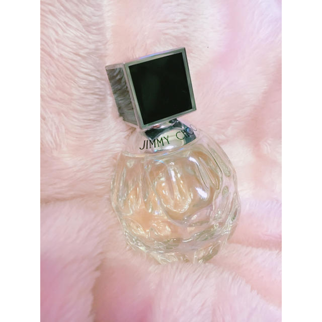 JIMMY CHOO(ジミーチュウ)のジミーチュウ  オードトワレ  40ml    コスメ/美容の香水(香水(女性用))の商品写真