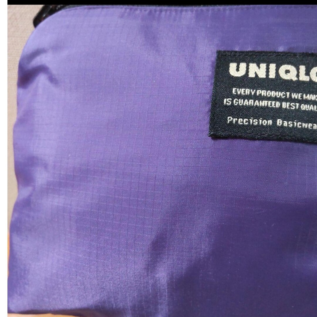 UNIQLO(ユニクロ)のユニクロ☆ポケッタブルパーカー(旧ポケット内蔵型)　パープル レディースのジャケット/アウター(ナイロンジャケット)の商品写真