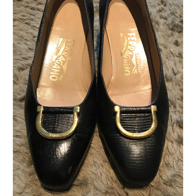 Ferragamo(フェラガモ)のフェラガモパンプス8C レディースの靴/シューズ(ハイヒール/パンプス)の商品写真