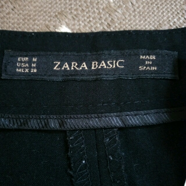ZARA(ザラ)のZARA BASIC ショートパンツ レディースのパンツ(ショートパンツ)の商品写真