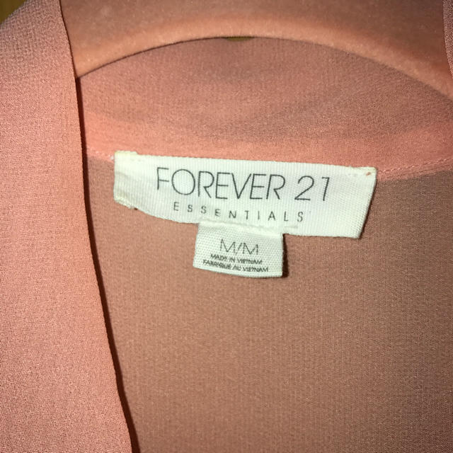 FOREVER 21(フォーエバートゥエンティーワン)の【Forever21】透け感とろみブラウス レディースのトップス(シャツ/ブラウス(長袖/七分))の商品写真