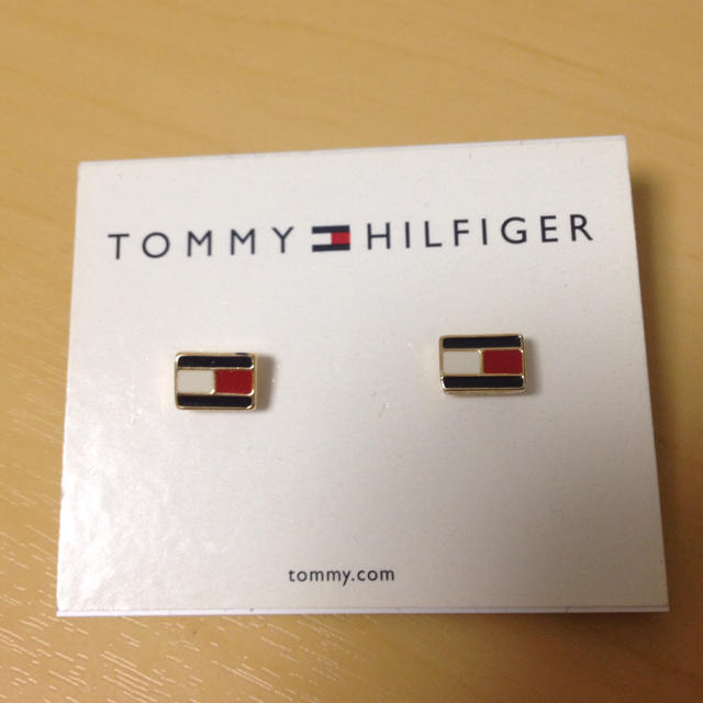 TOMMY HILFIGER(トミーヒルフィガー)のトミーヒルフィガーピアス新品アクセ レディースのアクセサリー(ピアス)の商品写真