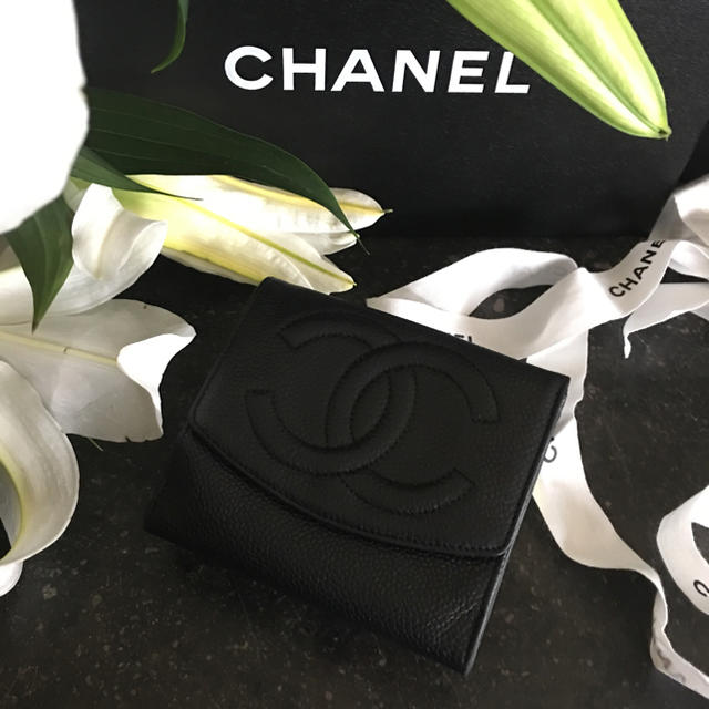 CHANEL(シャネル)のシャネルのコンパクトで可愛いお財布 レディースのファッション小物(財布)の商品写真
