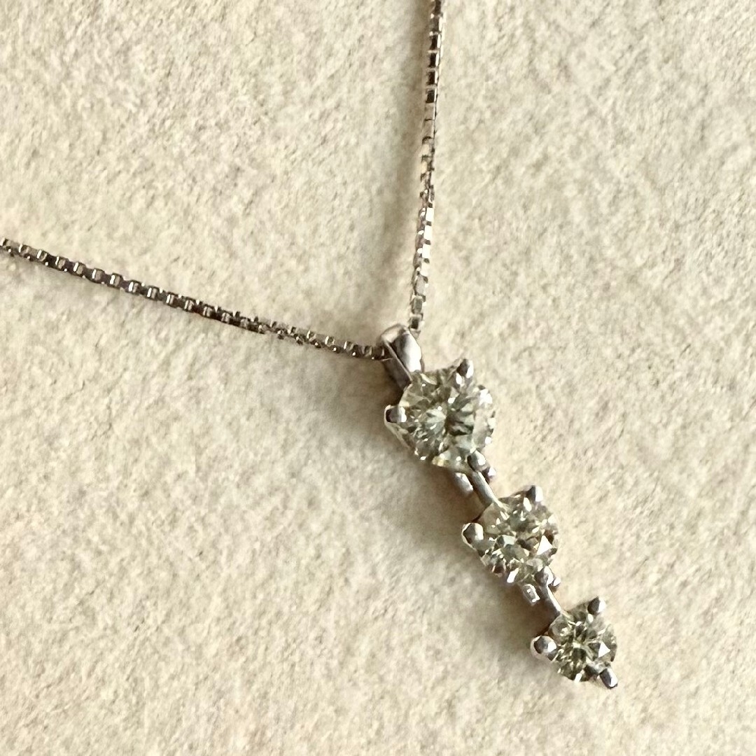 TASAKI(タサキ)のタサキ 0.54ct プラチナ ダイヤモンド トリロジー ネックレス 3連 レディースのアクセサリー(ネックレス)の商品写真