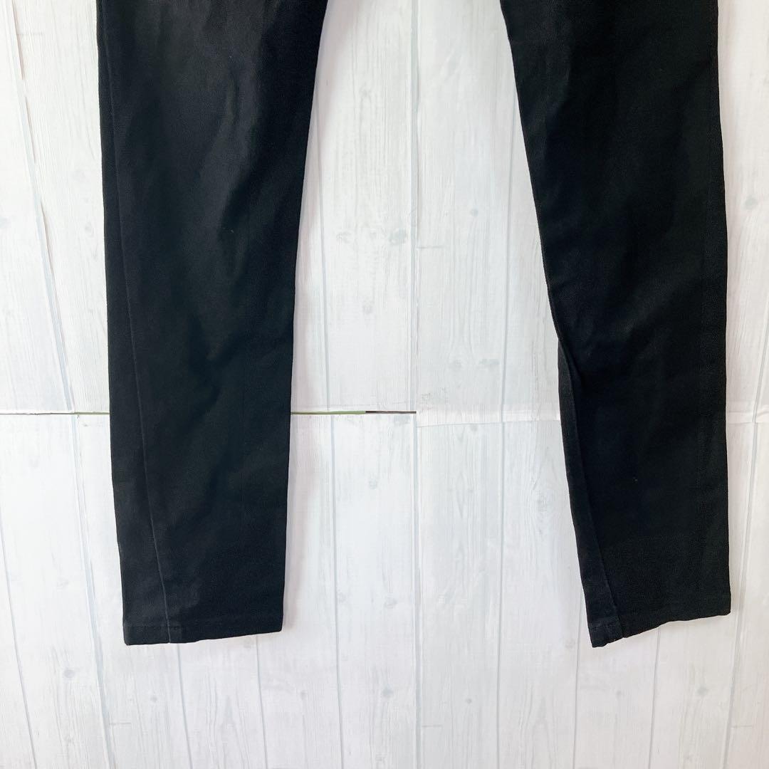 MONO-MART(モノマート)のmono-mart コットンスキニーパンツ　ブラック　M　無地 レディースのパンツ(デニム/ジーンズ)の商品写真