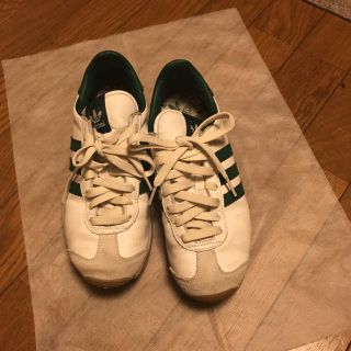 アディダス(adidas)のadidas スニーカー(スニーカー)