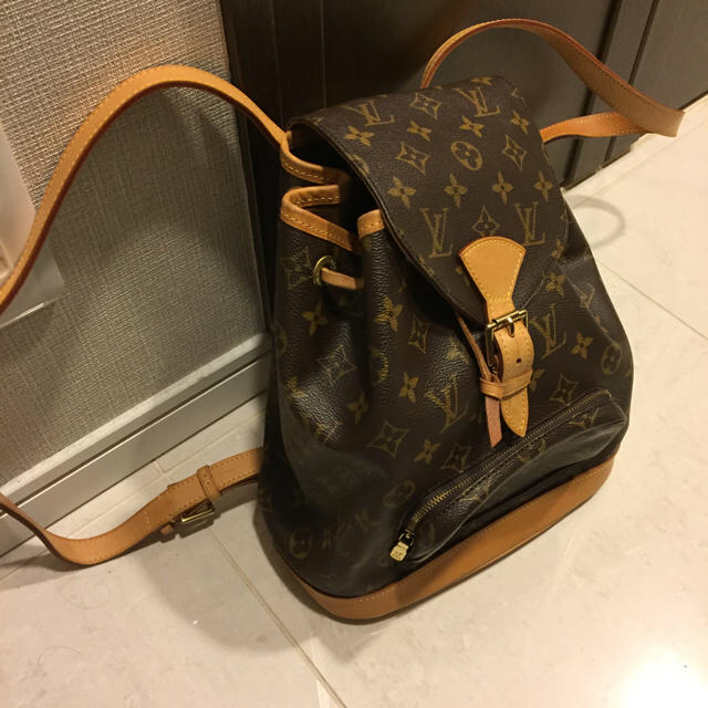 美品　正規品　LOUIS VUITTON ルイヴィトン モンスリ　リュックバック