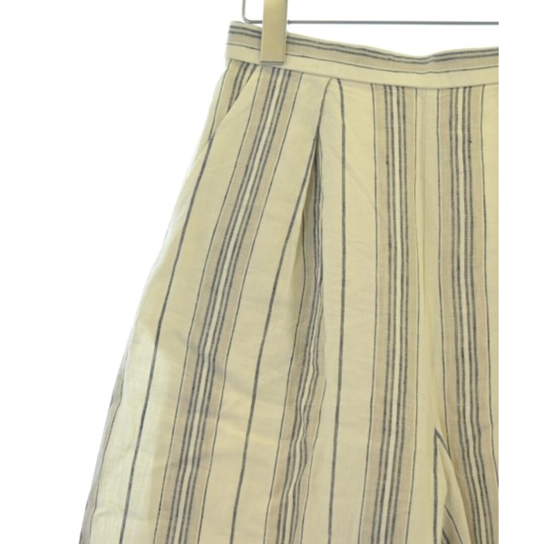 UNTITLED(アンタイトル)のUNTITLED アンタイトル パンツ（その他） S 白 【古着】【中古】【送料無料】 レディースのパンツ(その他)の商品写真