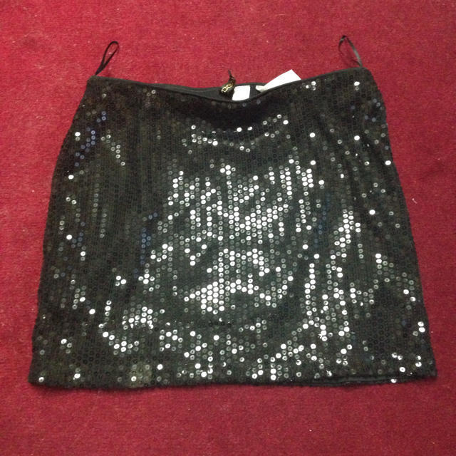 H&M(エイチアンドエム)のH&M♡総スパンコールスカート レディースのスカート(ミニスカート)の商品写真