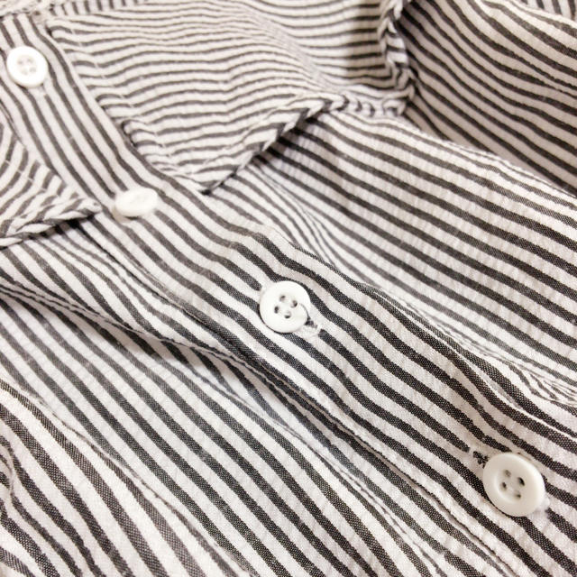 ANAP(アナップ)の衿付きボーダーオフショルブラウス レディースのトップス(シャツ/ブラウス(半袖/袖なし))の商品写真