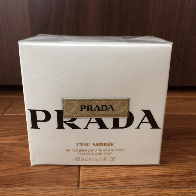 PRADA(プラダ)のPRADA ロー アンブレー ボディーローション 200ml コスメ/美容のボディケア(ボディローション/ミルク)の商品写真