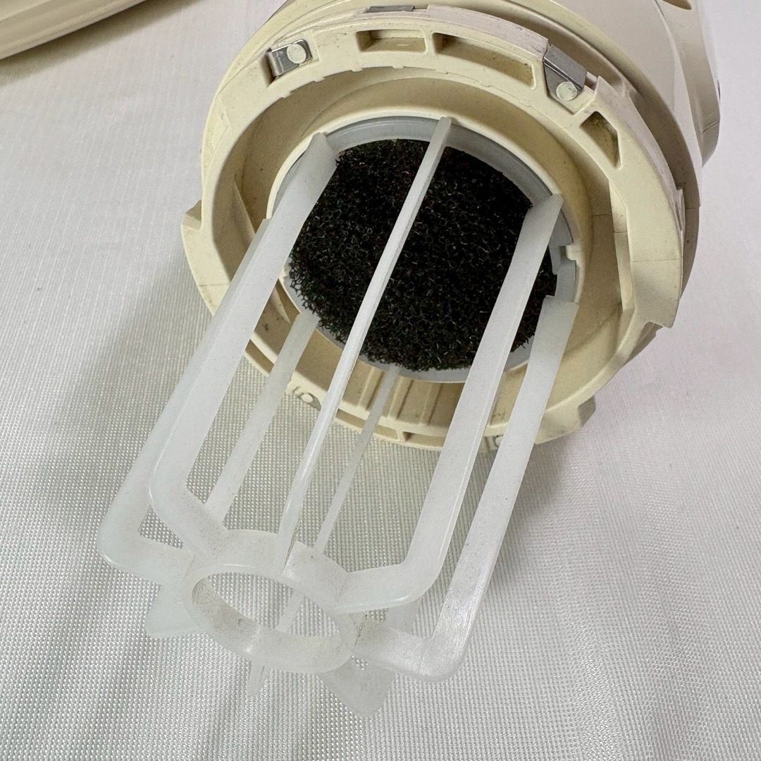 Makita(マキタ)のマキタ 充電式クリーナ CL110D コードレス スマホ/家電/カメラの生活家電(掃除機)の商品写真