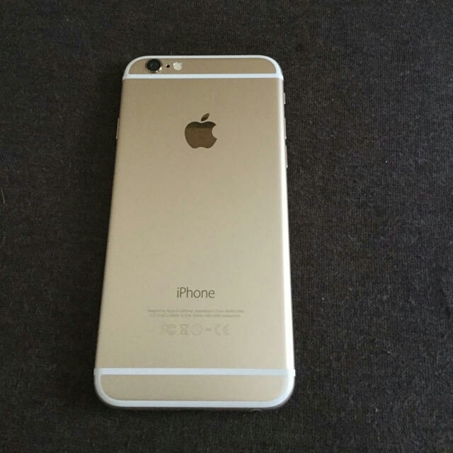 Apple(アップル)のiPhone 6  ゴールド 美品！専用 スマホ/家電/カメラのスマートフォン/携帯電話(携帯電話本体)の商品写真