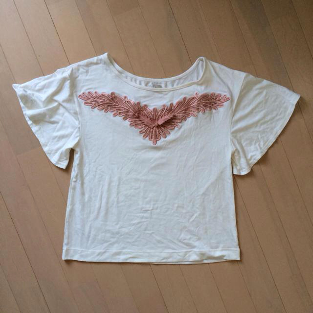 Lily Brown(リリーブラウン)のLily Brown 刺繍半袖TEE レディースのトップス(Tシャツ(半袖/袖なし))の商品写真