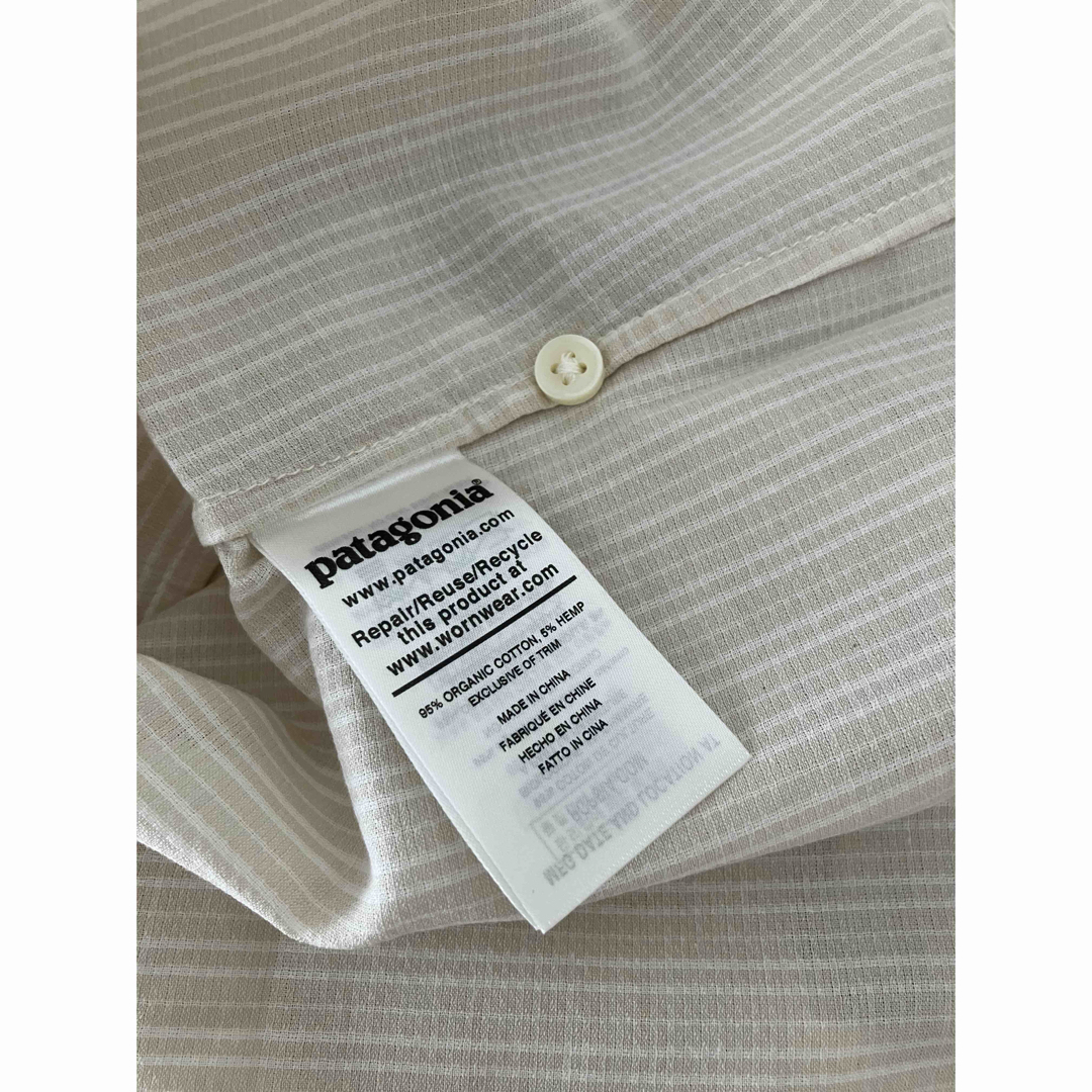 patagonia(パタゴニア)の新品 Patagonia パタゴニア 長袖シャツ M ストライプ ベージュ系 メンズのトップス(シャツ)の商品写真