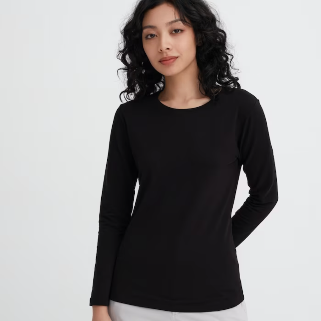 UNIQLO(ユニクロ)の２枚　ヒートテックコットンクルーネックT 　極暖　ブラック 黒　S　ユニクロ レディースのトップス(Tシャツ(長袖/七分))の商品写真