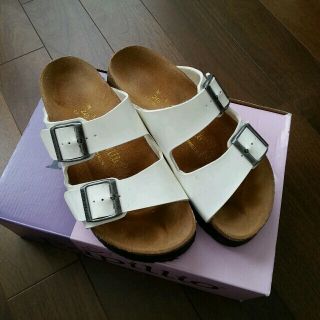 ビルケンシュトック(BIRKENSTOCK)のビルケン・シュトック♡papillio♡アリゾナ 厚底 パテントレザー(サンダル)