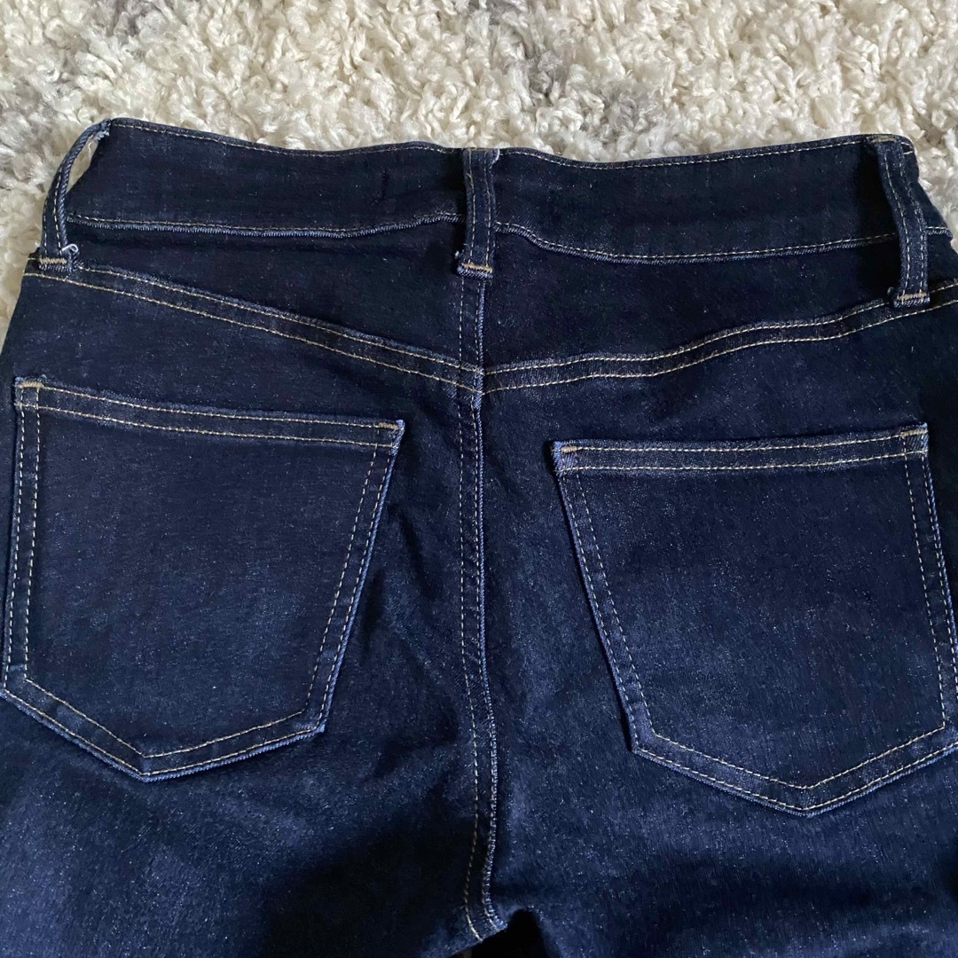 UNIQLO(ユニクロ)のインディゴカラー UNIQLOストレッチスキニーデニム レディースのパンツ(スキニーパンツ)の商品写真