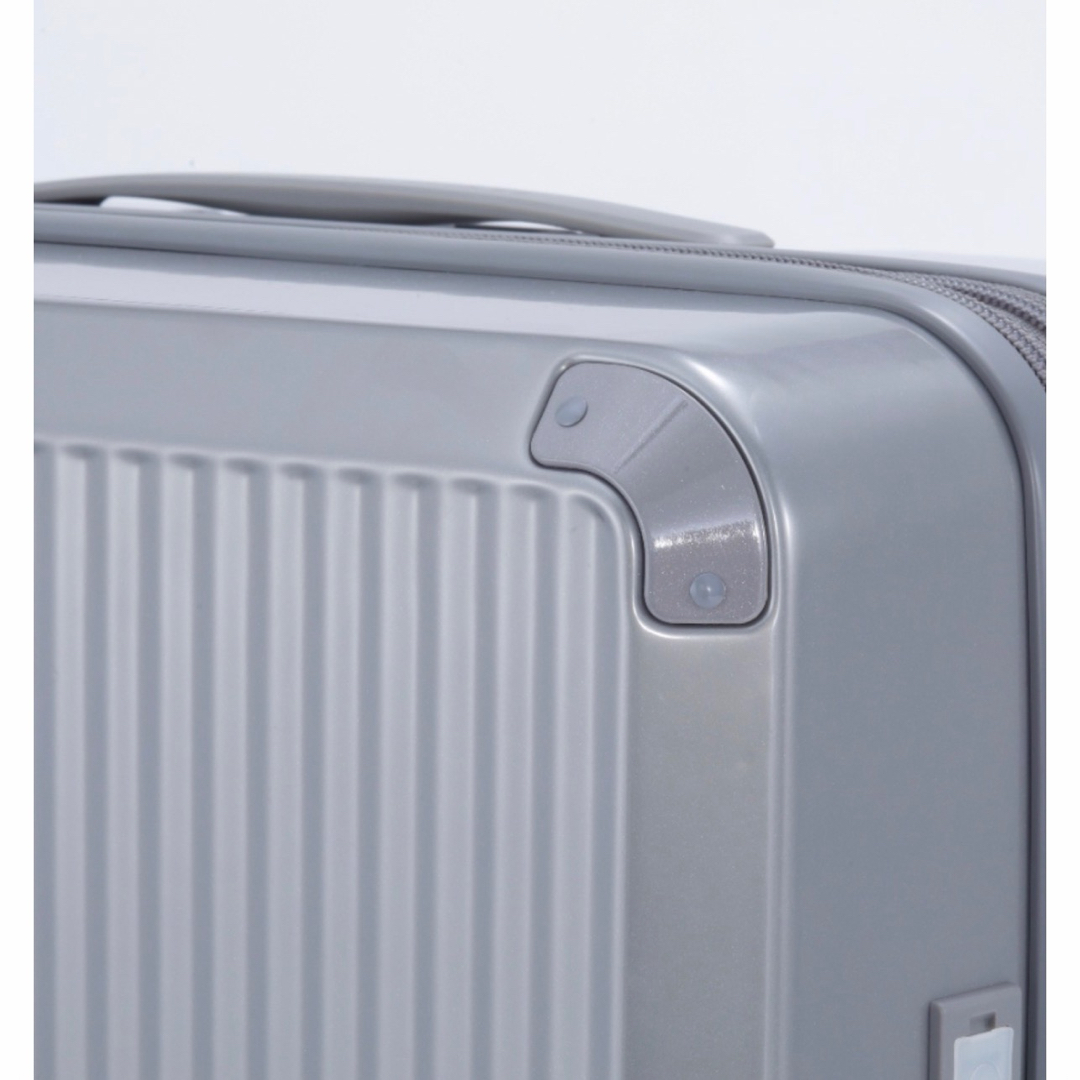 Daniel Wellington(ダニエルウェリントン)の新品✨未開封✨DW ダニエルウェリントン 34L白 スーツケース キャリーケース レディースのバッグ(スーツケース/キャリーバッグ)の商品写真