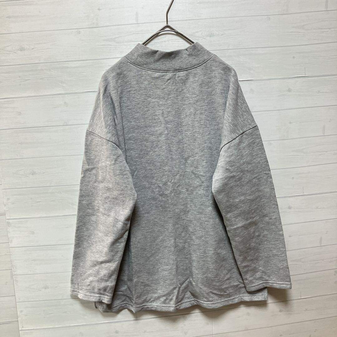 長袖トレーナー　裏起毛　グレー　Ｍ　ハイネック　薄手 レディースのトップス(トレーナー/スウェット)の商品写真