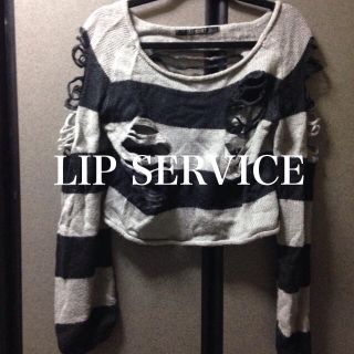 リップサービス(LIP SERVICE)のダメージショートニットトップス(ニット/セーター)