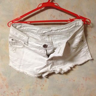 切りっぱなしショーパン(ショートパンツ)