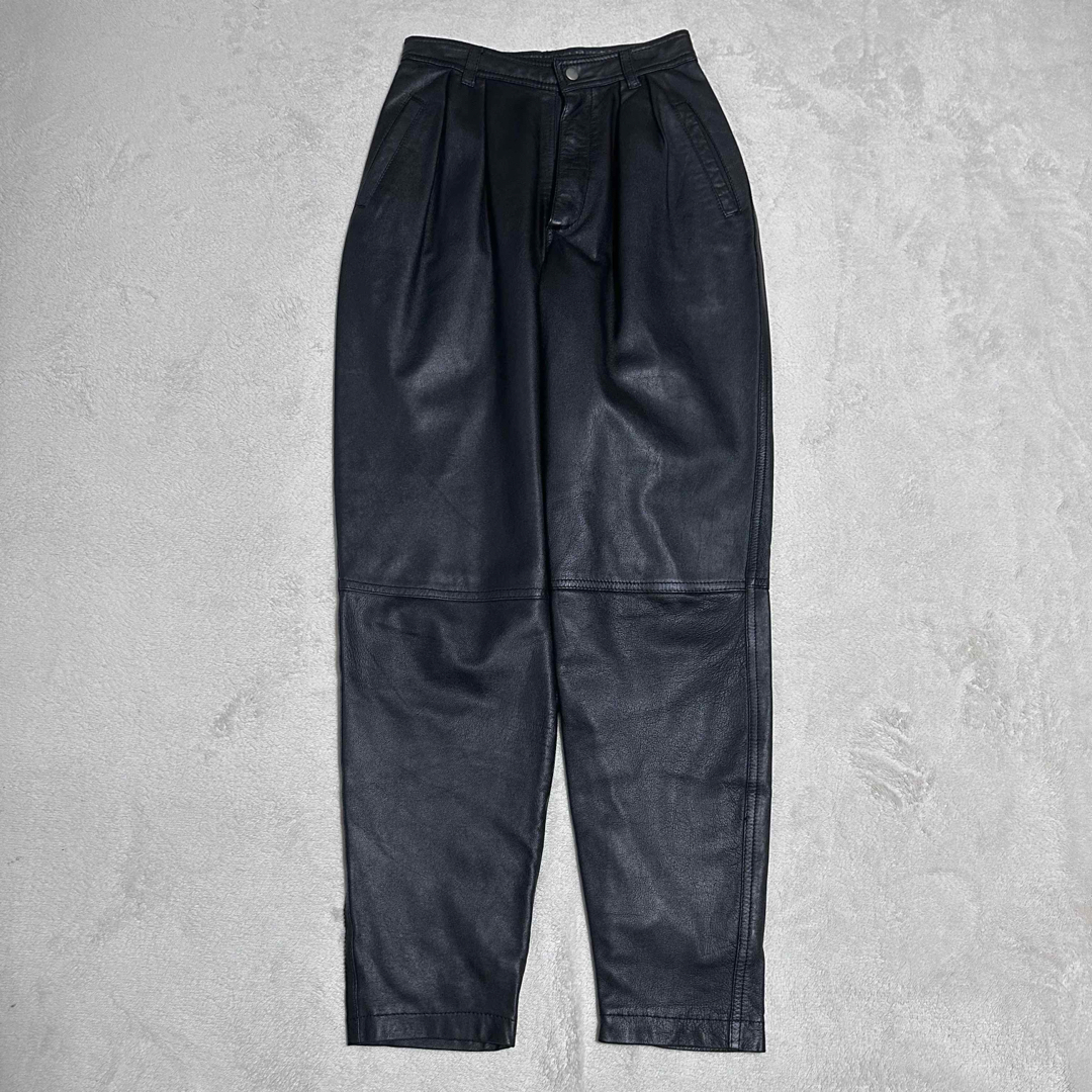 ISSEY MIYAKE(イッセイミヤケ)のHAI SPORTING GEAR Lamb Lether Pants パンツ革 レディースのパンツ(その他)の商品写真