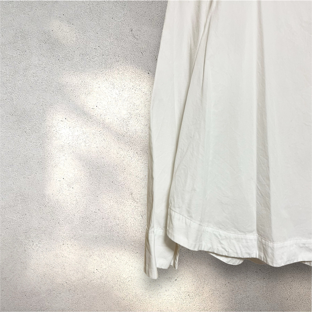 MUJI (無印良品)(ムジルシリョウヒン)の無印良品＊ブラウス　コットン　後ろボタン　白　ホワイト　M レディースのトップス(シャツ/ブラウス(長袖/七分))の商品写真