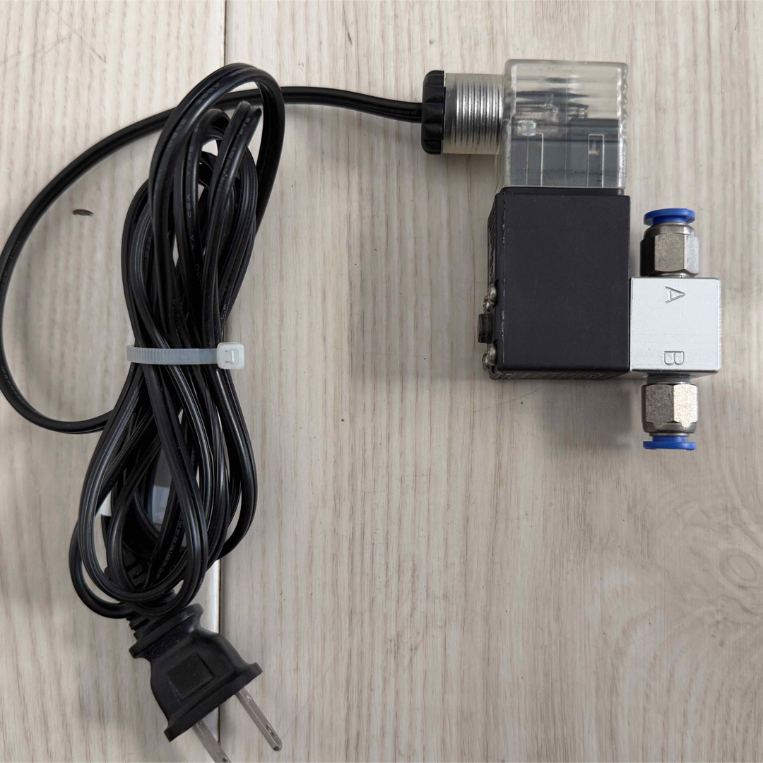 アクアギーク　熱くならない電磁弁 その他のペット用品(アクアリウム)の商品写真