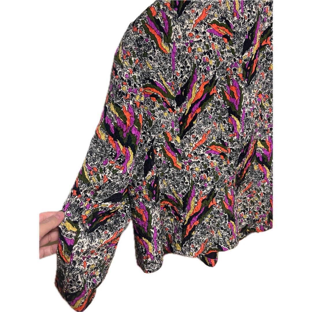 HARDY AMIES(ハーディエイミス)の【最終お値下げ】HARDY AMIESノーカラージャケット 多色花柄　カラフル レディースのジャケット/アウター(ノーカラージャケット)の商品写真