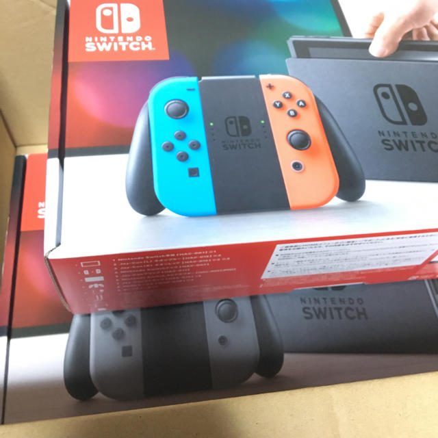 即日発送！ニンテンドースイッチ 本体新品未開封保証付き エンタメ/ホビーのゲームソフト/ゲーム機本体(家庭用ゲーム機本体)の商品写真