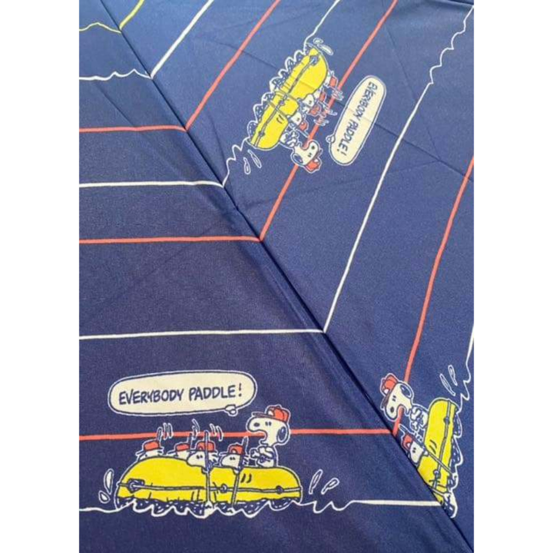 スヌーピー　折り畳み　傘　折畳　新品　ピーナッツ　定価2200円　55cm エンタメ/ホビーのおもちゃ/ぬいぐるみ(その他)の商品写真