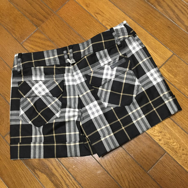 BURBERRY(バーバリー)のBURBERRY ショートパンツ レディースのパンツ(ショートパンツ)の商品写真