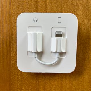 Apple - アップル純正　イヤホン　アダプター