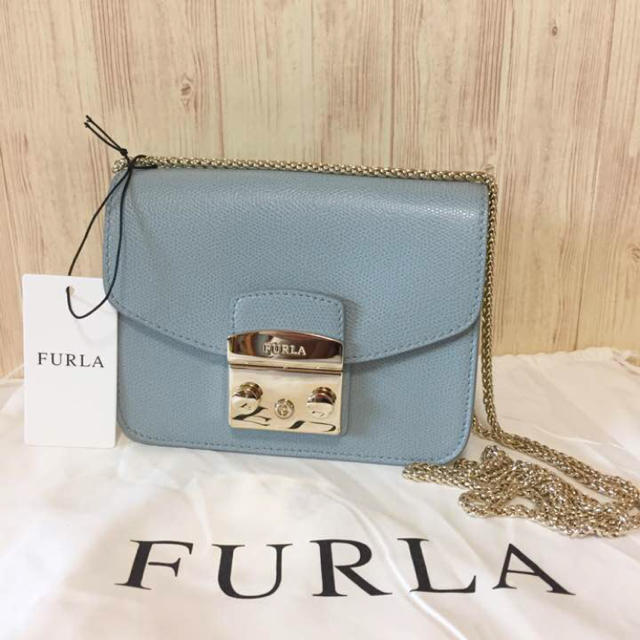 Furla(フルラ)の新色♡ フルラ メトロポリス 新品♡ チェーンバッグ AZZURRO 大人気☆☆ レディースのバッグ(ショルダーバッグ)の商品写真