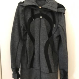 ルルレモン(lululemon)のルルレモン パーカー(パーカー)