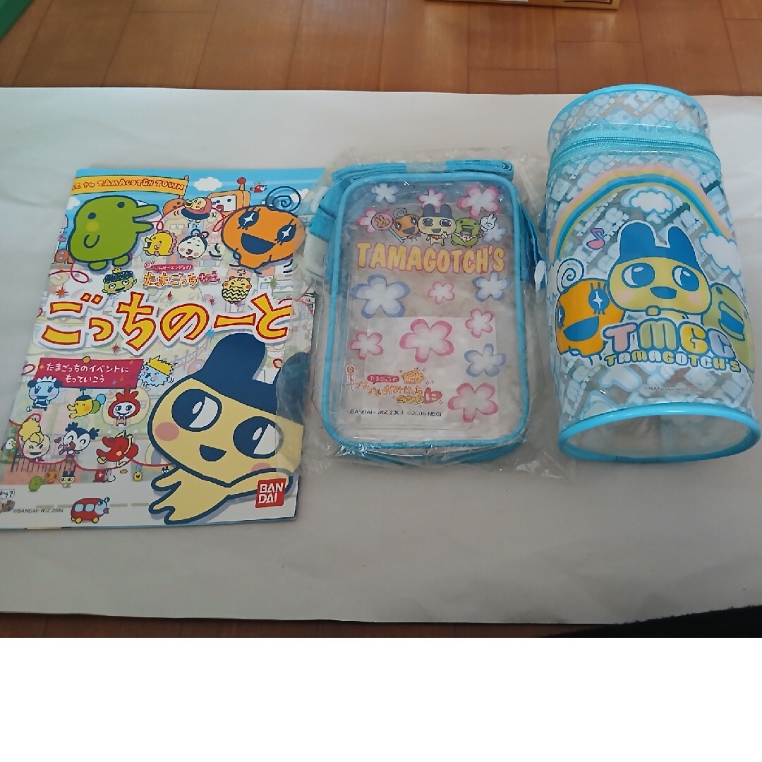 BANDAI(バンダイ)のたまごっち 　オリジナルポーチ　ノート　 エンタメ/ホビーのおもちゃ/ぬいぐるみ(キャラクターグッズ)の商品写真