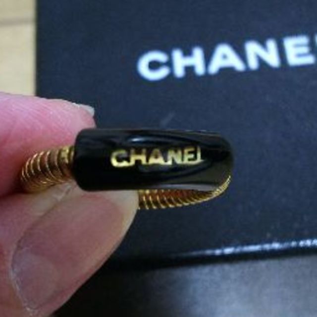 CHANEL(シャネル)の7日お値下げCHANELシンプルリング 希少品 レディースのアクセサリー(リング(指輪))の商品写真