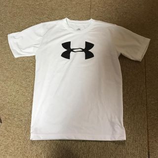 アンダーアーマー(UNDER ARMOUR)の美品 アンダーアーマー プラクティスシャツ 半袖 140(Tシャツ/カットソー)