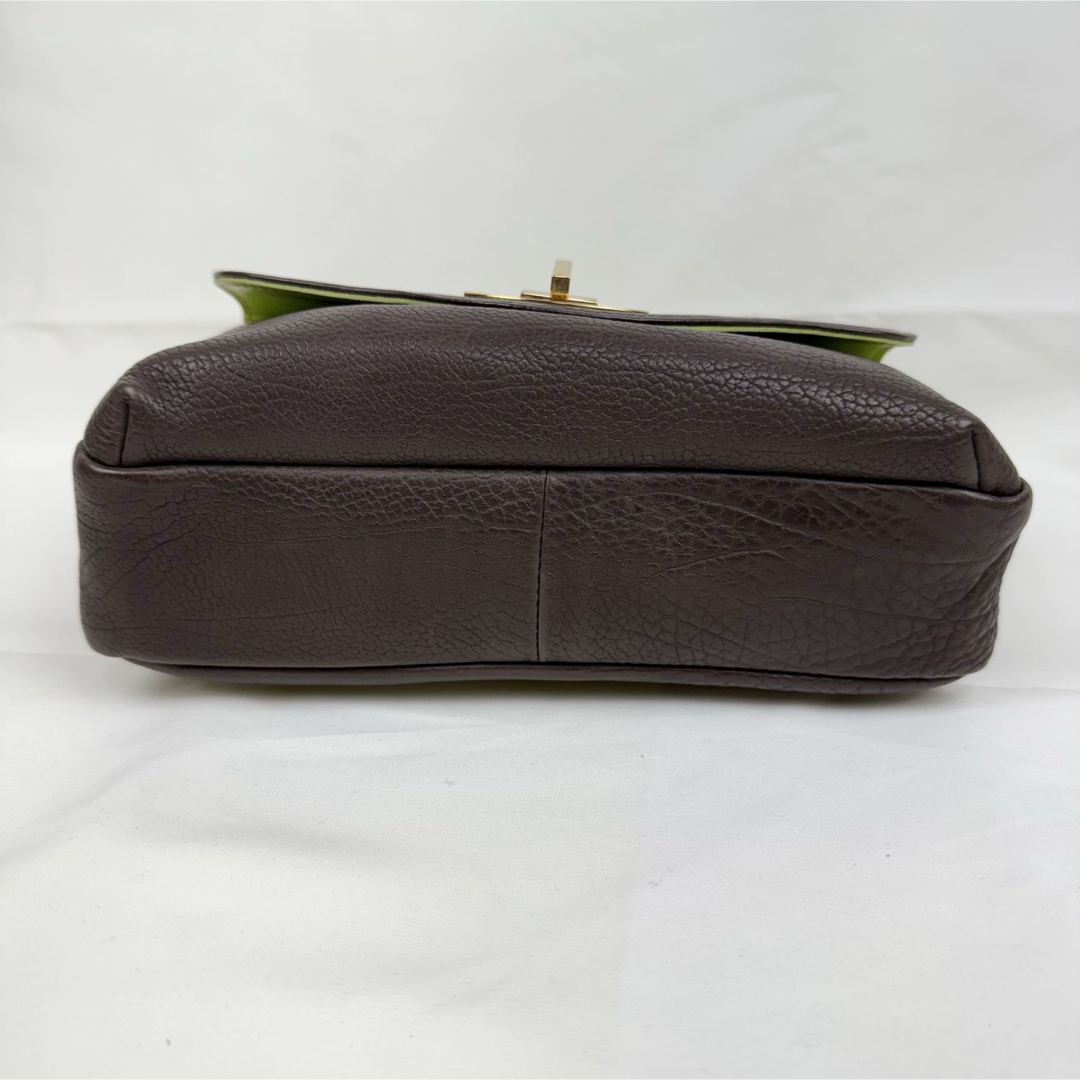 A.D.M.J.(エーディーエムジェー)の【美品】A.D.M.J 2way ショルダーバッグ ターンロック タグ付き レディースのバッグ(ショルダーバッグ)の商品写真