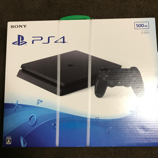 SONY(ソニー)のPS4 CUH-2000A Jet Black 500GB エンタメ/ホビーのゲームソフト/ゲーム機本体(家庭用ゲーム機本体)の商品写真